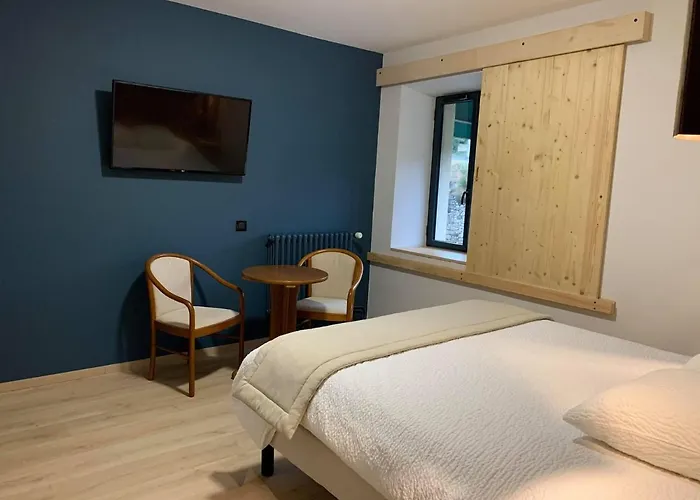 Logis Restaurant Des Sapins 3*