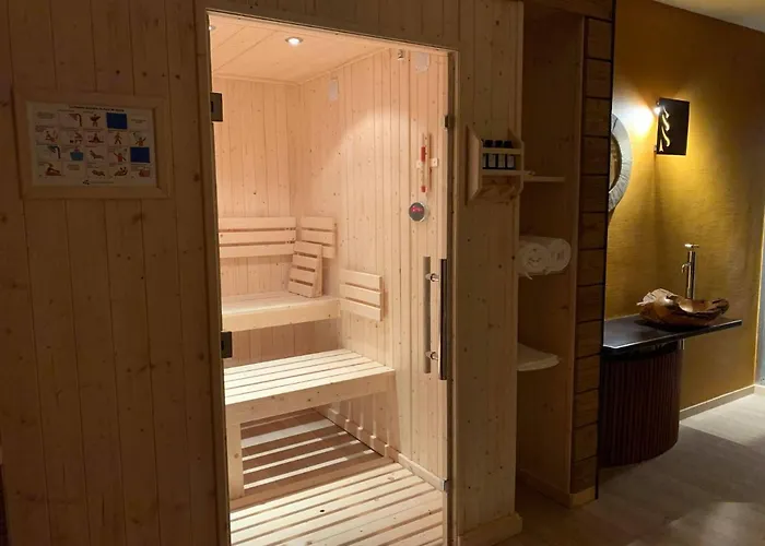 Logis Restaurant Des Sapins Lanarce