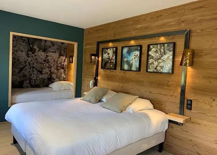 Hotel Logis Restaurant Des Sapins 3*