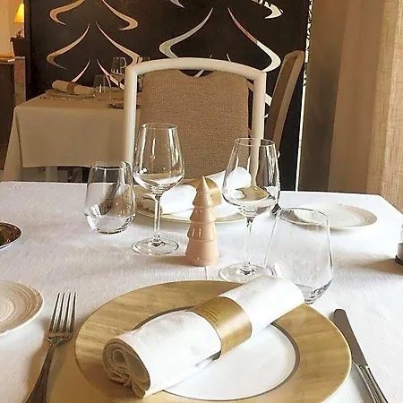 Logis Restaurant Des Sapins 3* Lanarce