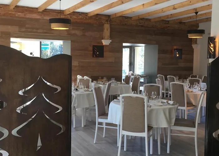 Logis Restaurant Des Sapins Hotel